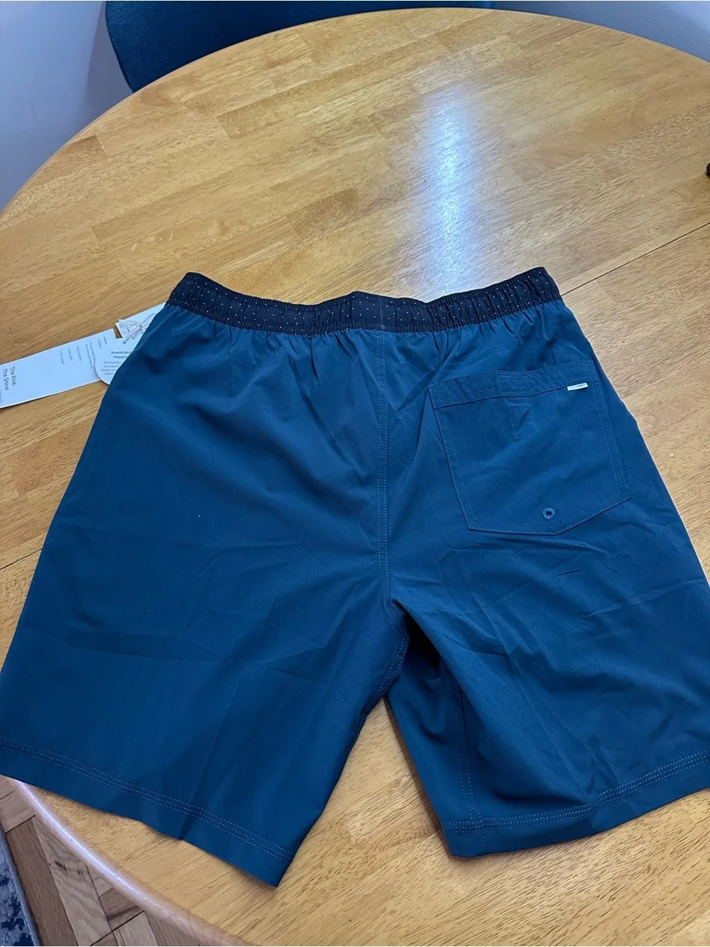 Vuori Kore Shorts Unlined 7” with Black Waistband and White Drawcord - Picture 7 of 7